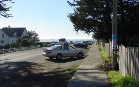 Fort Bragg community street with view of ocean